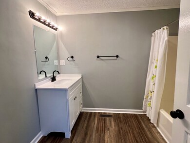 314 Charlotte Dr, Shelbyville, TN 37160 - photo 5