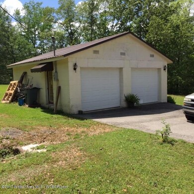 detached garage