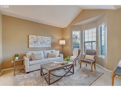 Living Room/Entrance