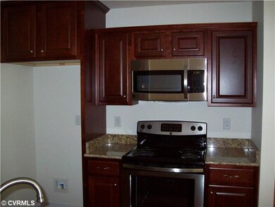 Kitchen - Many cabinet selections to choose from a