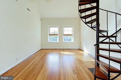 4821 31st St S unit C2, Arlington, VA 22206 - photo 4