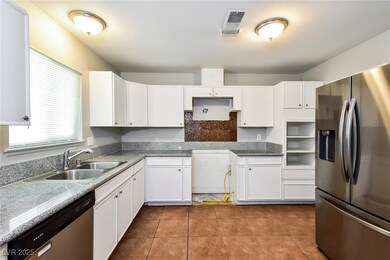 7116 Michael Collins Place, Las Vegas, NV 89145 - photo 6