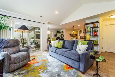 008-photo-living-room-6105009