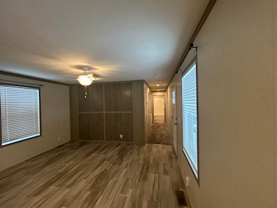 751 Virginia unit 751, Belleville, MI 48111 - photo 2