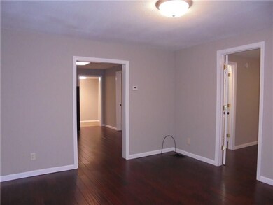 232 Smith St, Columbus, IN 47201 - photo 4