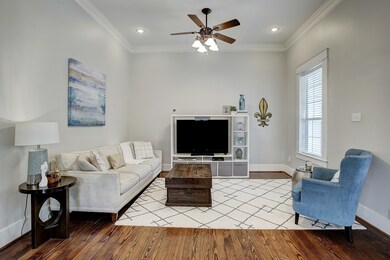 1040 Dunbar St, Houston, TX 77009 - photo 5