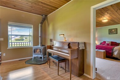 902 Nooksack Ave, Nooksack, WA 98247 - photo 4