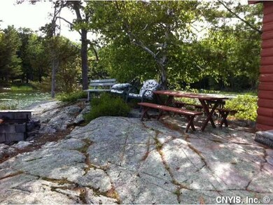 Exterior Front Picnic area