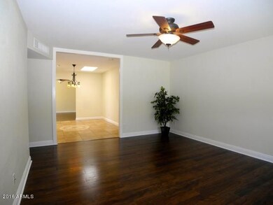 Family room 2