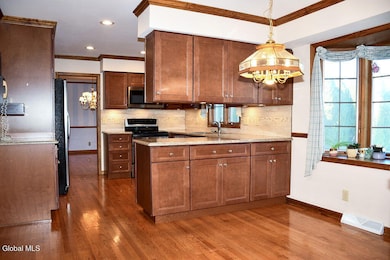 15 Delta Blvd, Cohoes, NY 12047 - photo 2