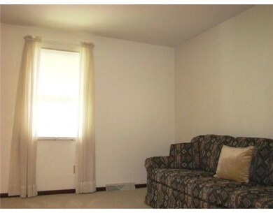 Living Room. Large Living Room.