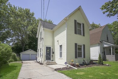 001-photo--8385310