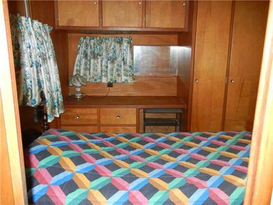 101 Knight St, Woonsocket, RI 02895 - photo 6