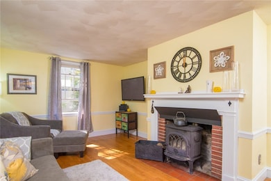 32 Colony Ave, Warwick, RI 02886 - photo 6