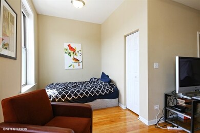 1138 W Addison St, Chicago, IL 60613 - photo 4