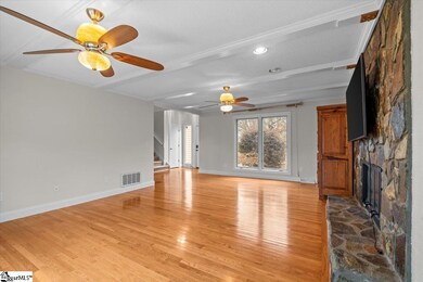 101 Pebble Stone Ln, Taylors, SC 29687 - photo 5