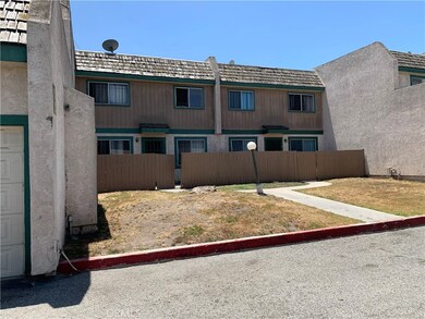 153 S Wilmington Ave unit C, Compton, CA 90220 - photo 2