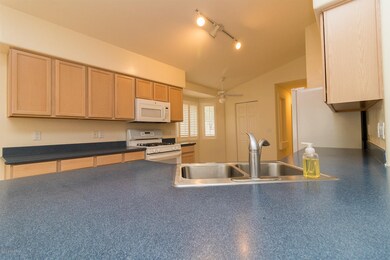 Corian counters and breakfast bar!
