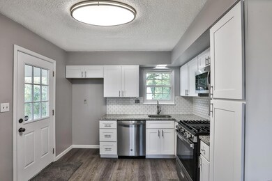 Fantastic upgraded Kitchen proclaims overhead ligh