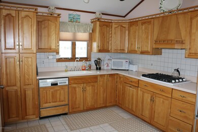 3211 Abbey 019