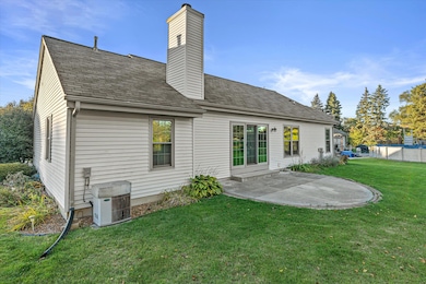 7930 S 47th St, Franklin, WI 53132 - photo 5