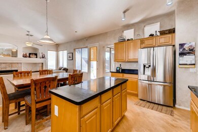 Kitchen & Casual Dining