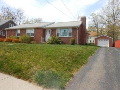 73 Locust St, Holyoke, MA 01040 - photo 4