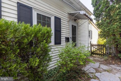 147 W Main St, Waynesboro, PA 17268 - photo 3