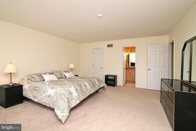 4922 Bushey Rd, Sykesville, MD 21784 - photo 5