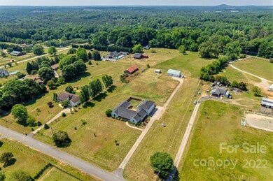 5249 Willow Pond Rd, Clover, SC 29710 - photo 2