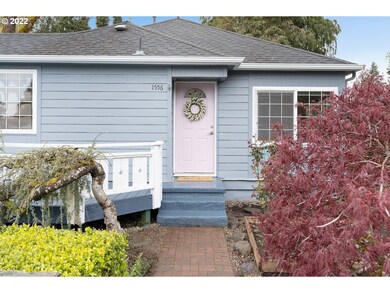 1556 7th St, West Linn, OR 97068 - photo 2