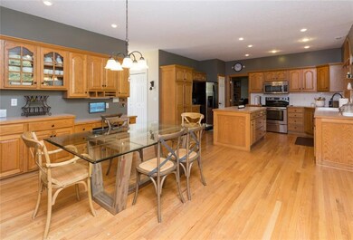 Open floor plan includes an eat in kitchen that's 