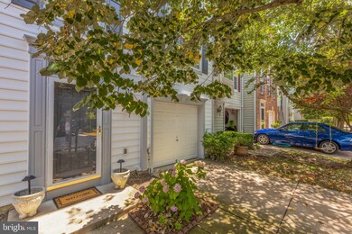 5447 Summer Leaf Ln, Alexandria, VA 22312 - photo 4