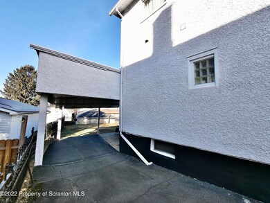 136 Chestnut St, Dunmore, PA 18512 - photo 6