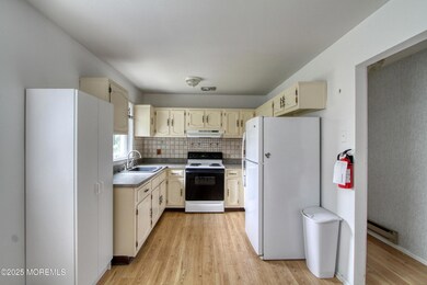 11 Quaker Ln unit B, Whiting, NJ 08759 - photo 2