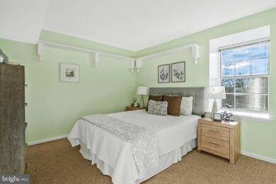 3111 Patrick Henry Dr unit 634, Falls Church, VA 22044 - photo 7