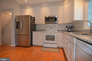 20319 Briarcliff Terrace, Sterling, VA 20165 - photo 6