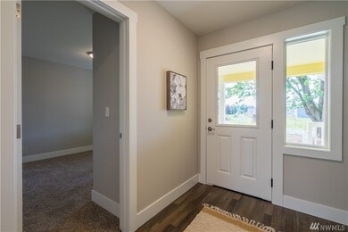 720 Dow St, Sumas, WA 98295 - photo 4