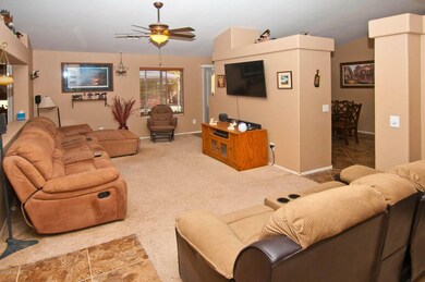 07 Living room 1