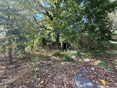 672 Uniontown Rd, Phillipsburg, NJ 08865 - photo 4