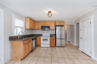 7 Barton St unit 1, Salem, MA 01970 - photo 3