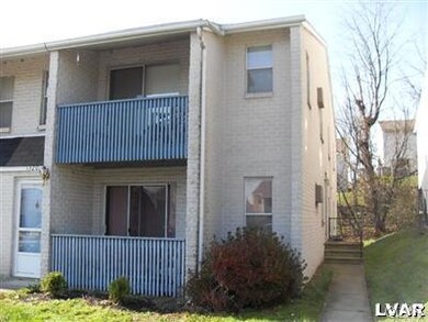 1320 S Fountain St unit 2, Allentown, PA 18103 - photo 2