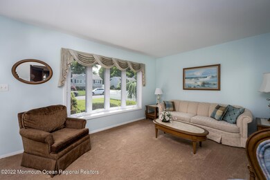 Light and Bright Living Room