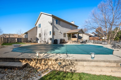 932 Foxpointe Dr, Sycamore, IL 60178 - photo 6