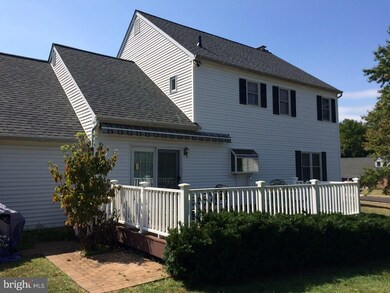 1924 Wayne Dr, Norristown, PA 19403 - photo 4