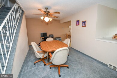 12003 Waldemire Dr, Philadelphia, PA 19154 - photo 3