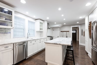 21 S Columbia St, Naperville, IL 60540 - photo 7