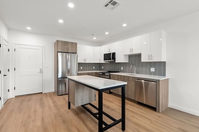 40 Centre St unit 205, Brookline, MA 02446 - photo 2