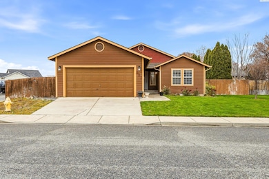 521 N Reed St, Kennewick, WA 99336 - photo 2