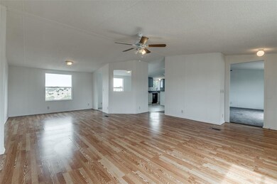 140 Bluff Heights Dr, Weatherford, TX 76085 - photo 5